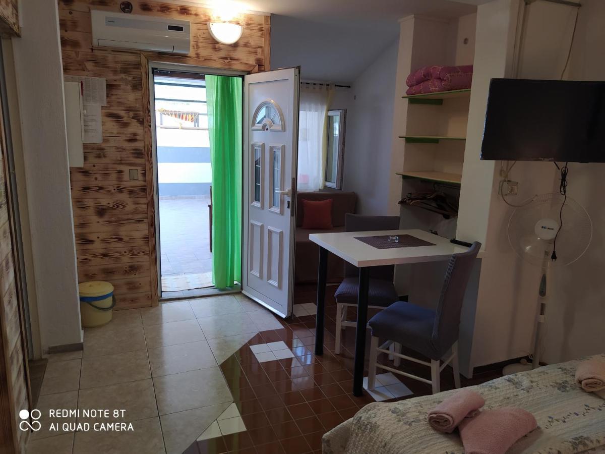 Apartment Ante