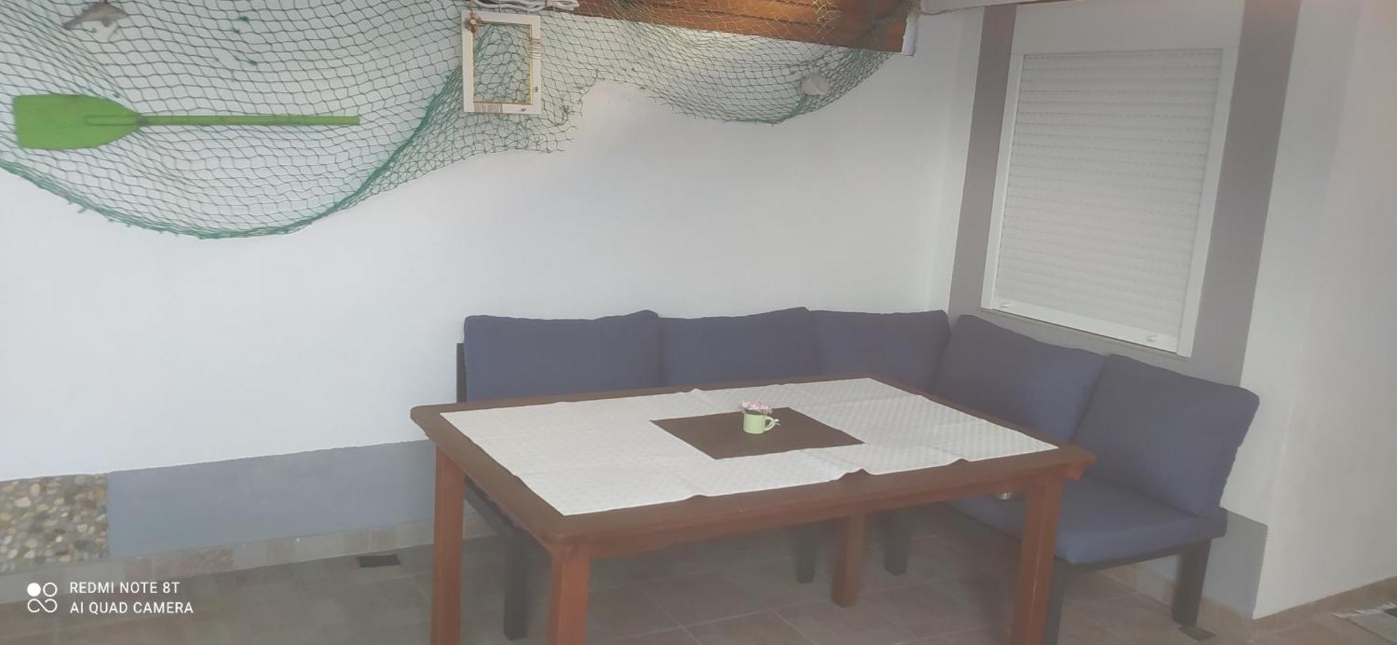 Apartment Ante